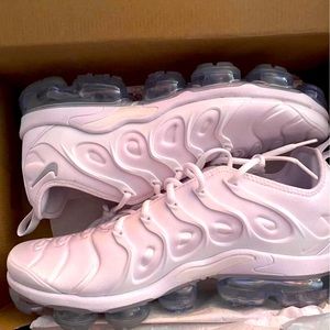 Nike Air Vapormax Plus triple white